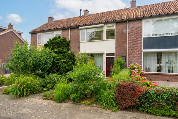 Verkocht: Tulpstraat 22, 4261 CM Wijk en Aalburg